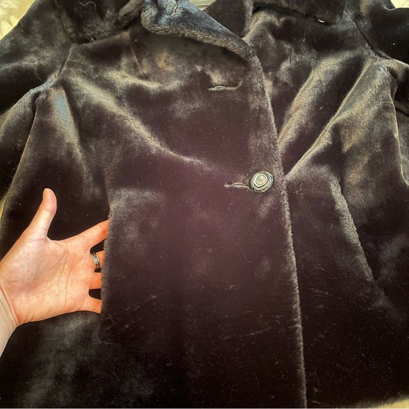 Neseal of Nestels - Vintage Black faux-fur 1960s style coat - Picture 2 of 8